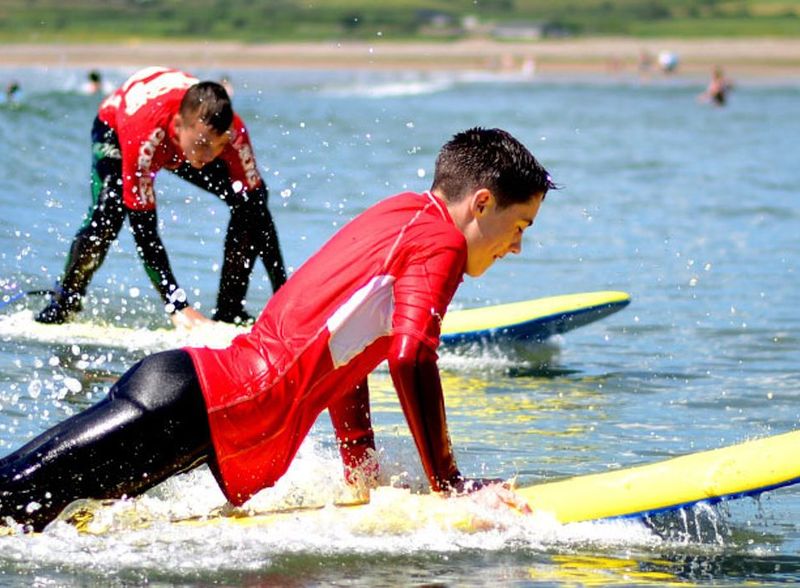 Campamentos de verano en Irlanda con niños irlandeses