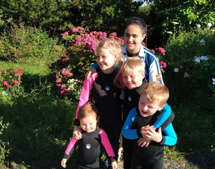 Foto de grupo del programa de inmersión en familia en Irlanda