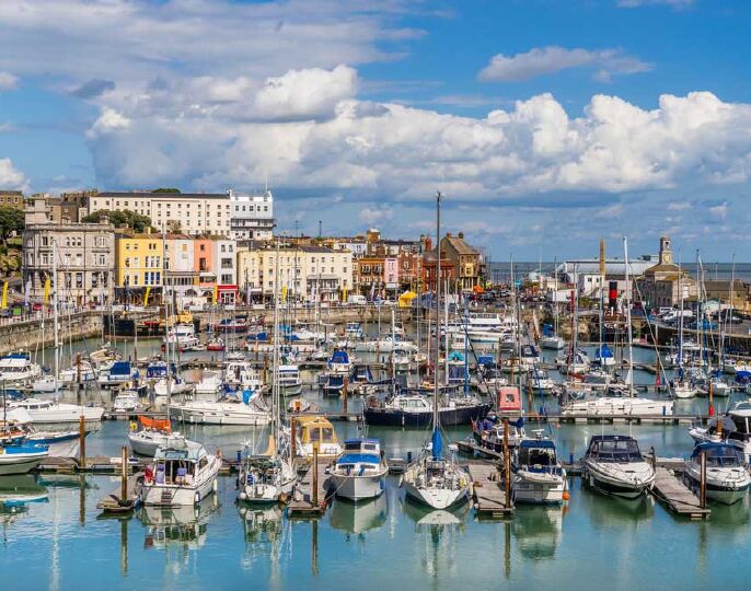 Campamento de inglés para jóvenes en Ramsgate, Inglaterra - Vista del puerto